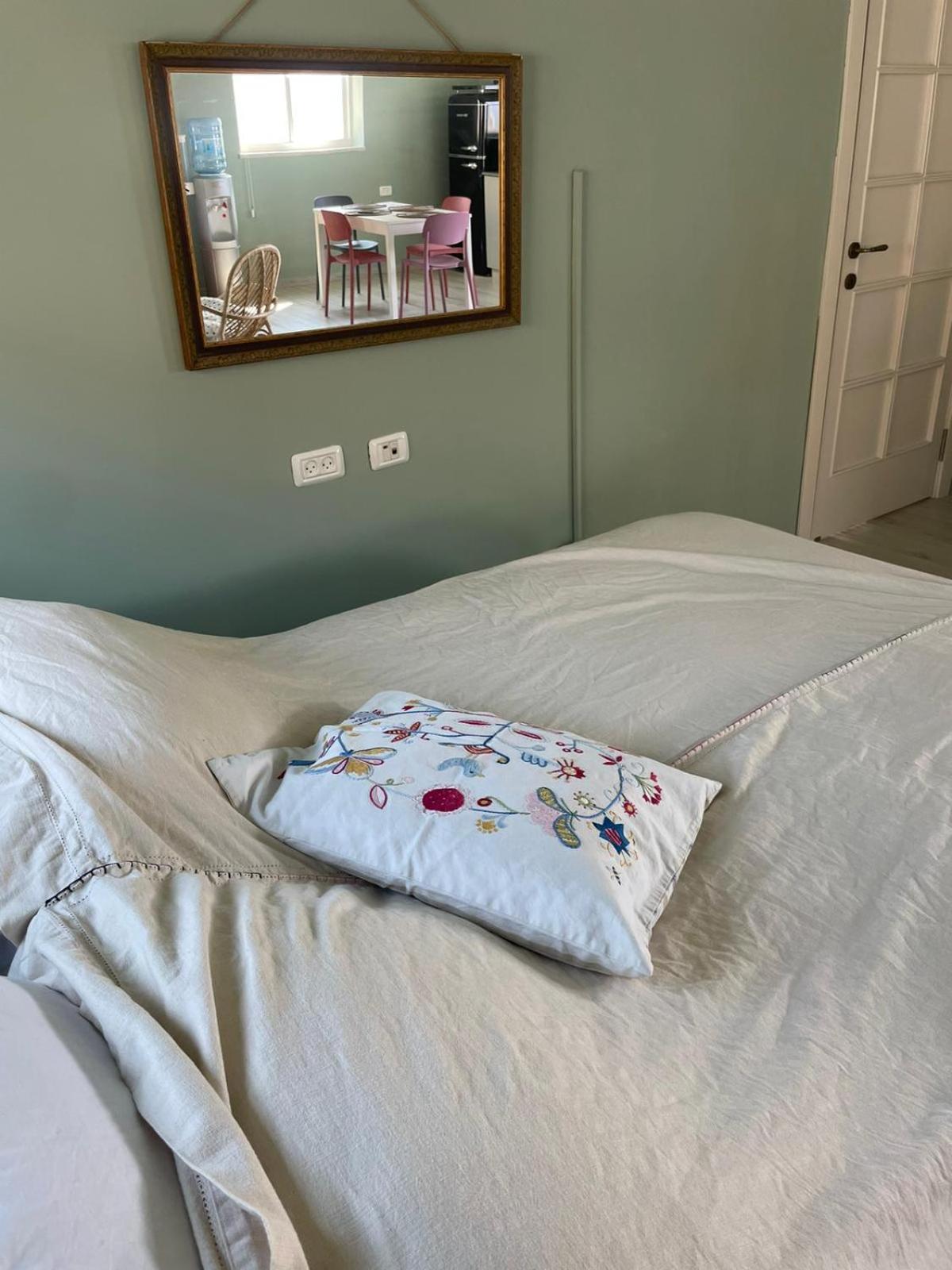 בין הר ובין ים Apartment Avnat Bagian luar foto